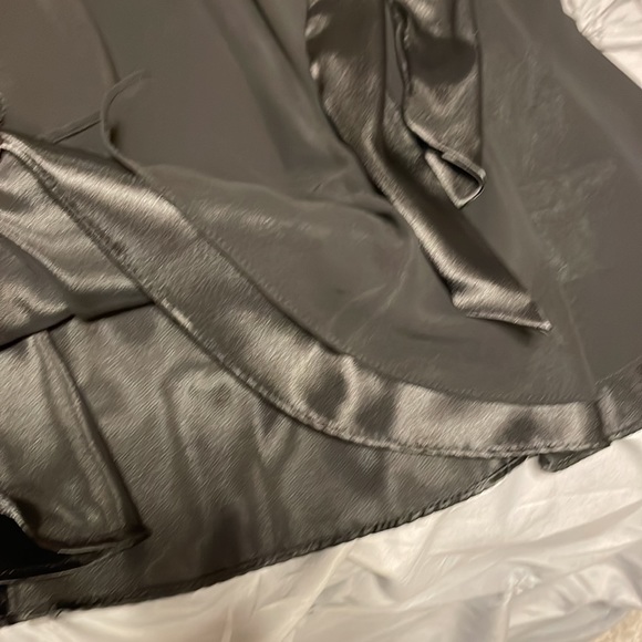 Black cocktail dress - Picture 2 of 5